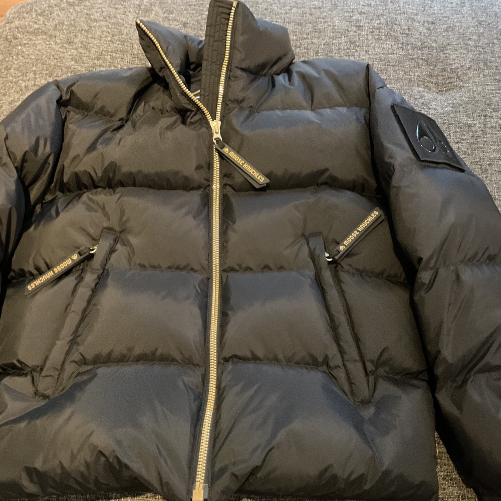Moose knuckle women’s XS puffer jacket